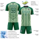 Grün-Weiß Sublimation Erbsentrikot Benutzerdefinierte Uniform Grün Ethnische Streifen Kelly Fußball